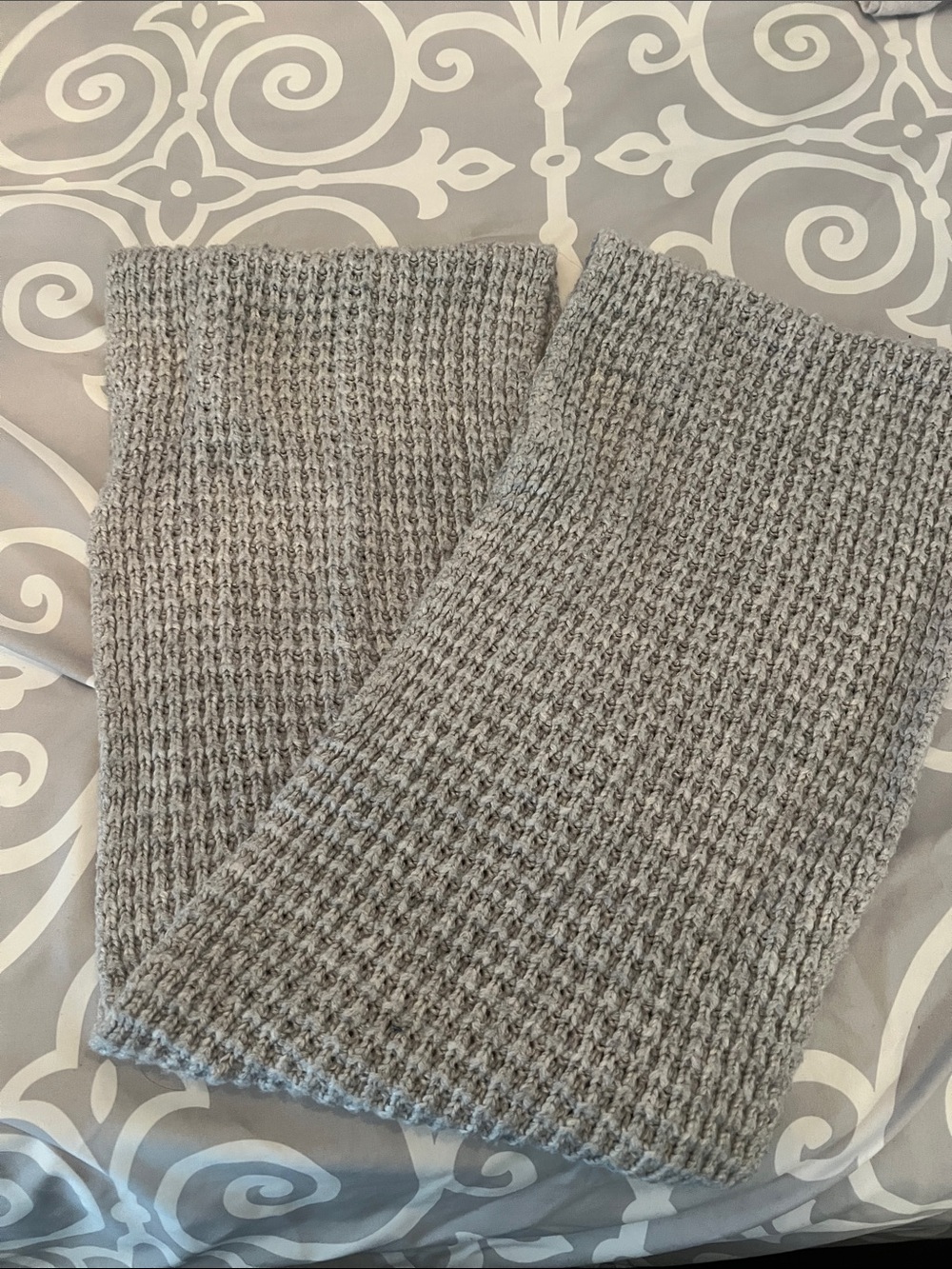 Cozy Light Gray Waffle Knit Scarf